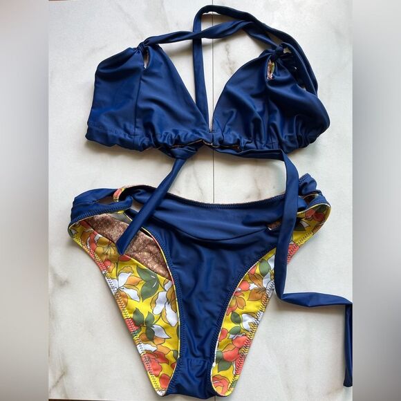 New free people free est reversible navy floral printed bikini set - Picture 2 of 6
